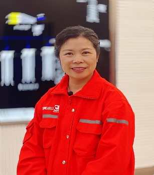 杨新华